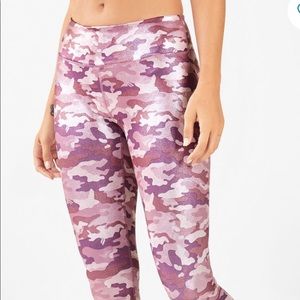 Fabletics Mid-Rise Printed PowerHold Leggings